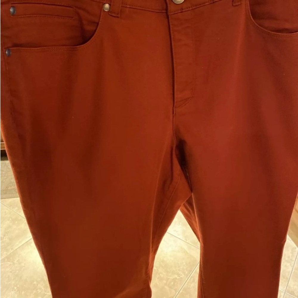 Christopher and Banks -the PERFECT Jean-  Ankle -Shaped Fit - Mid-Rise - Size 12